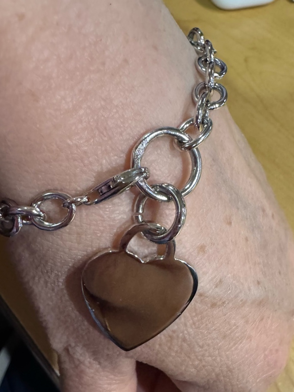 tiffany and co look alike Sterling  Silver Heart Charm Link Bracelet